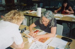 Brigitte Baert teaches the writing of icon in Honolulu 
