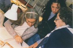 Brigitte Baert enseigne l'criture d'icne en Argentine